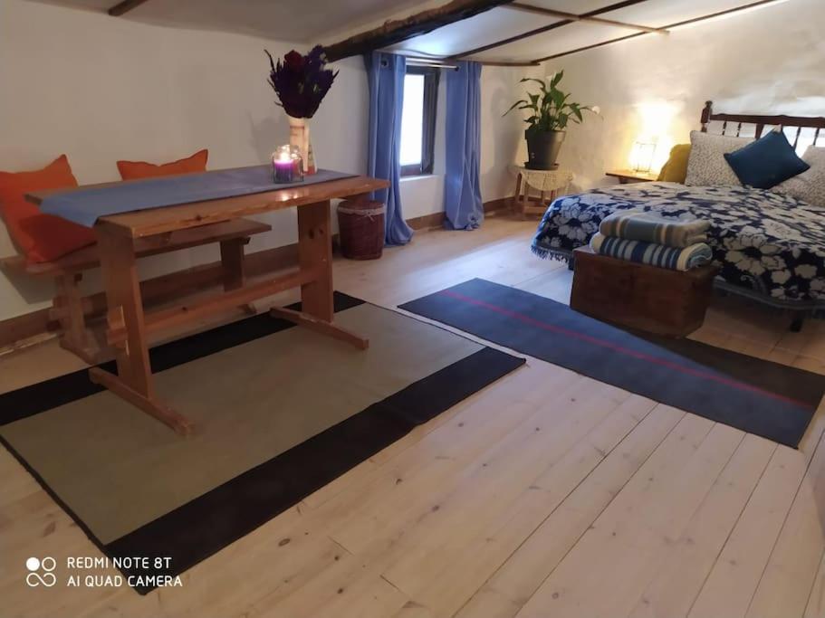 Senterada Massia Gasset Bed & Breakfast エクステリア 写真